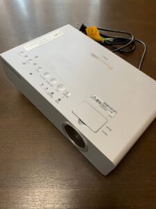 Máy chiếu Panasonic PT-LB90